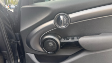 MINI Hatchback 1.5 Cooper Exclusive 5dr Auto Petrol Hatchback